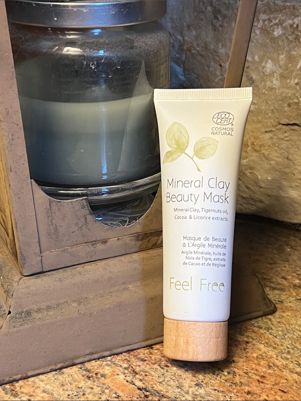 Feel Free Mineral Clay Beauty Mask - Cream/Tan Packaging